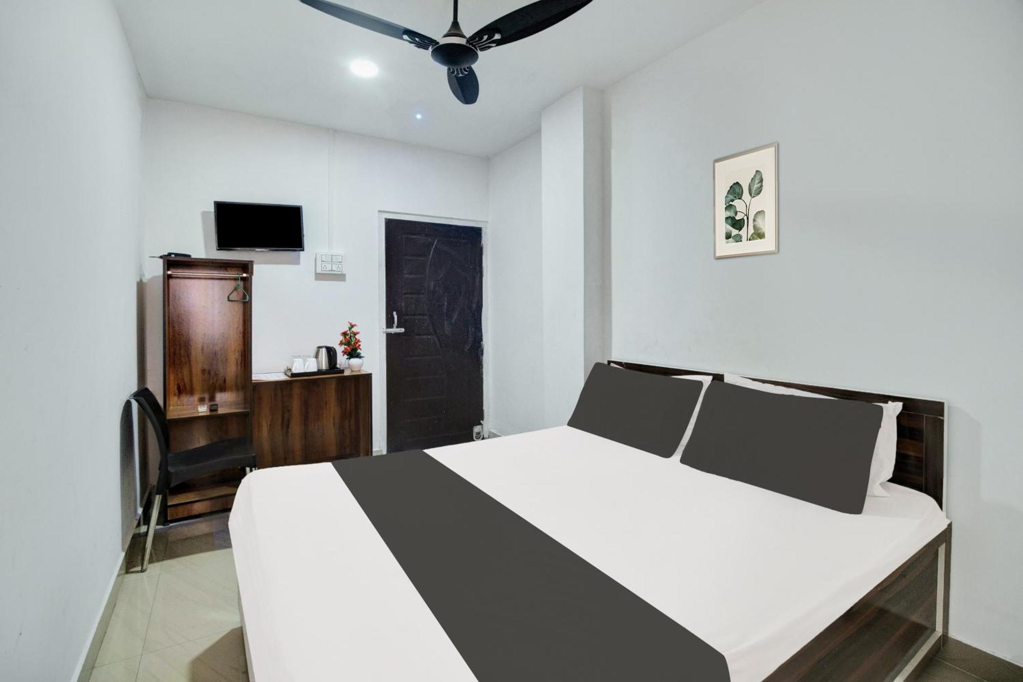 Hotel POP 88970 Royal Regency, Pathsala Dalaigaon Exterior foto