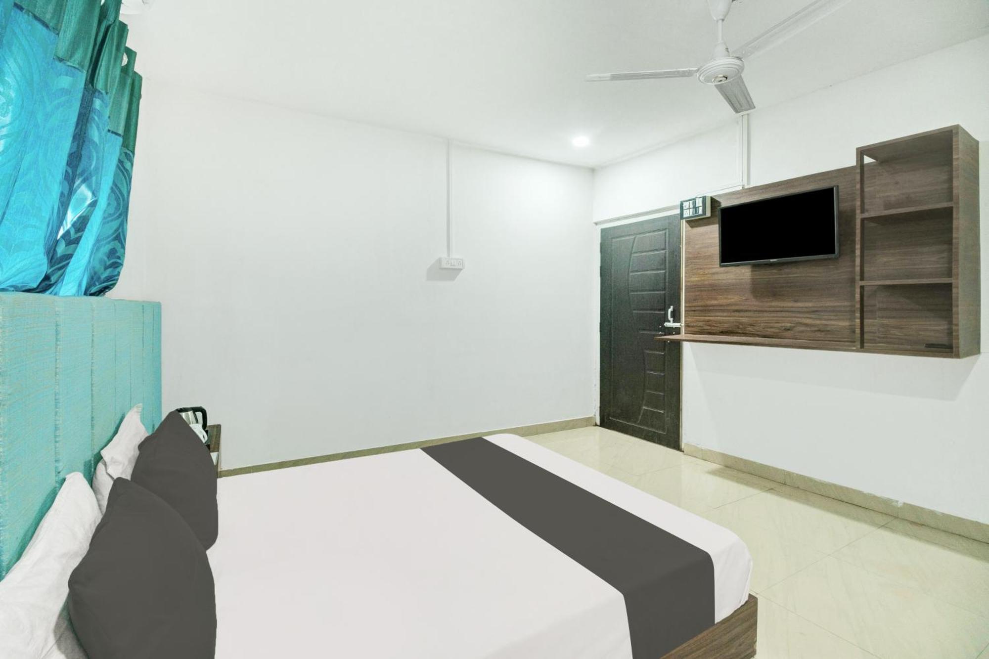 Hotel POP 88970 Royal Regency, Pathsala Dalaigaon Exterior foto